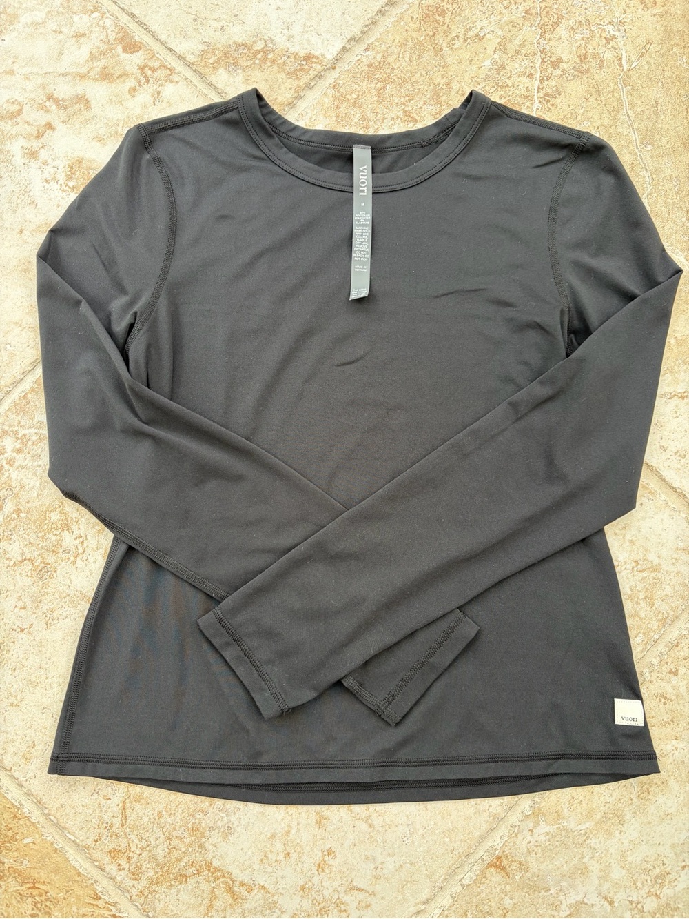 Vuori Lux Long Sleeve Top - size medium